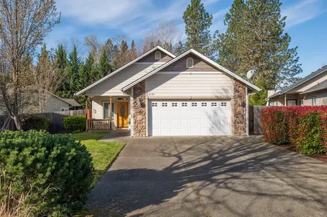2131 SW Ford Street Grants Pass OR 97526