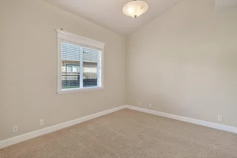 2131 SW Ford Street Grants Pass OR 97526