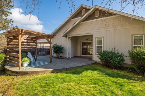 2131 SW Ford Street Grants Pass OR 97526