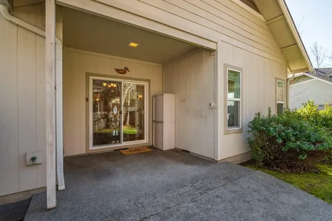 2131 SW Ford Street Grants Pass OR 97526