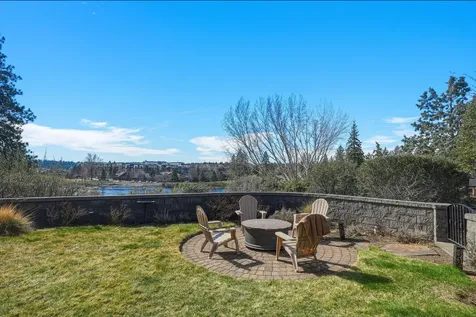 26 NW Shasta Place Bend OR 97703