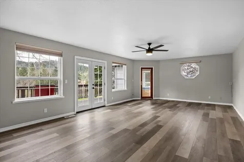 1500 Panther Gulch Road Williams OR 97544