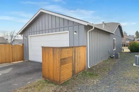 20688 White Dove Lane Bend OR 97702