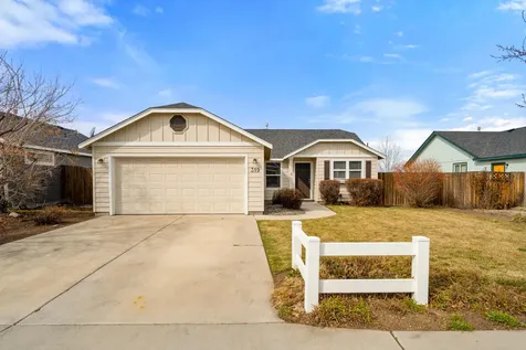 319 SW 33rd Drive Redmond OR 97756