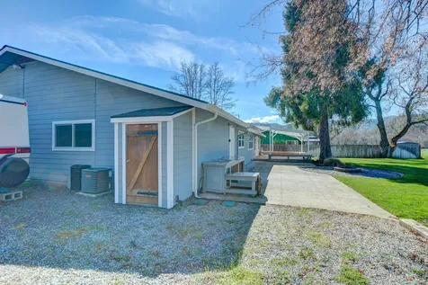 7441 Maple Lane Central Point OR 97502