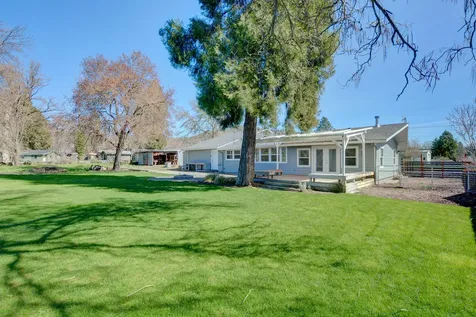 7441 Maple Lane Central Point OR 97502