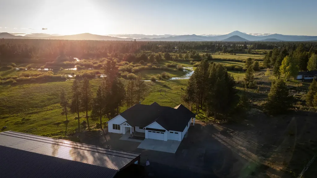16768 Sandy Court La Pine OR 97739