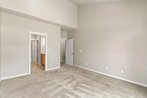 537 NW 28th Street Redmond OR 97756