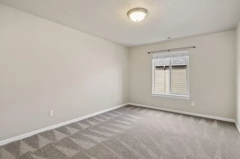 537 NW 28th Street Redmond OR 97756