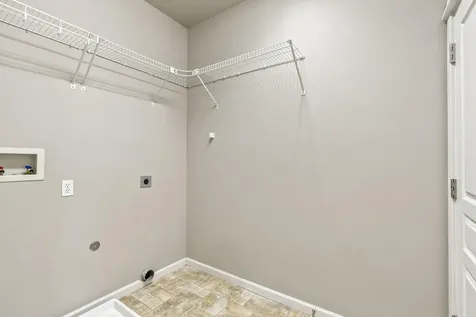 537 NW 28th Street Redmond OR 97756