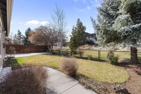 537 NW 28th Street Redmond OR 97756