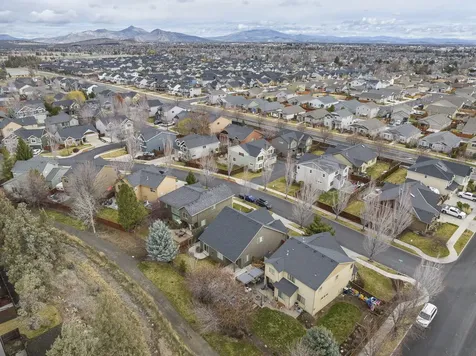 537 NW 28th Street Redmond OR 97756