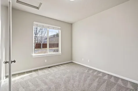 537 NW 28th Street Redmond OR 97756