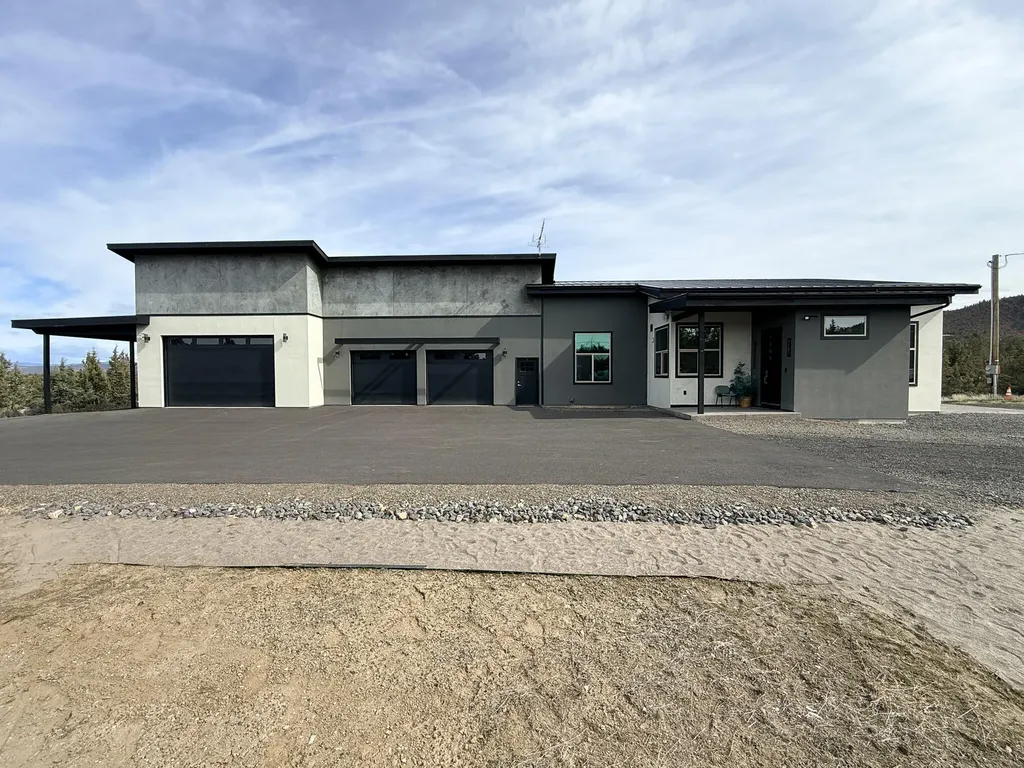 6182 SE Davis Loop Prineville OR 97754