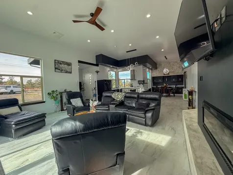 6182 SE Davis Loop Prineville OR 97754