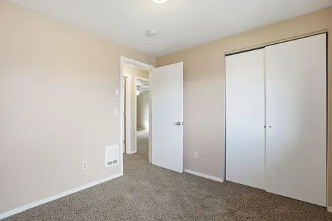 3302 SW Reindeer Avenue Redmond OR 97756