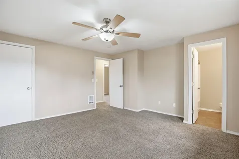3302 SW Reindeer Avenue Redmond OR 97756