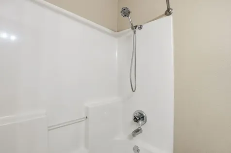 3302 SW Reindeer Avenue Redmond OR 97756