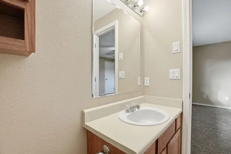 3302 SW Reindeer Avenue Redmond OR 97756