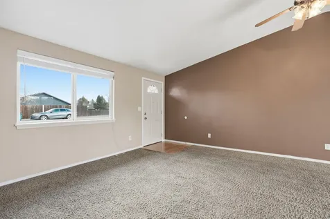 3302 SW Reindeer Avenue Redmond OR 97756