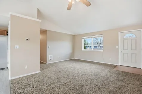 3302 SW Reindeer Avenue Redmond OR 97756