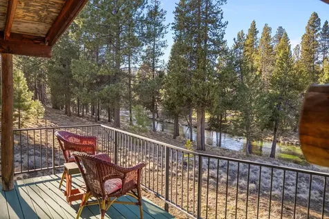 15124 E River Loop Drive E Bend OR 97707