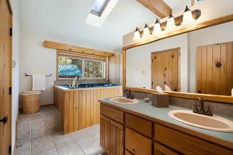 15124 E River Loop Drive E Bend OR 97707