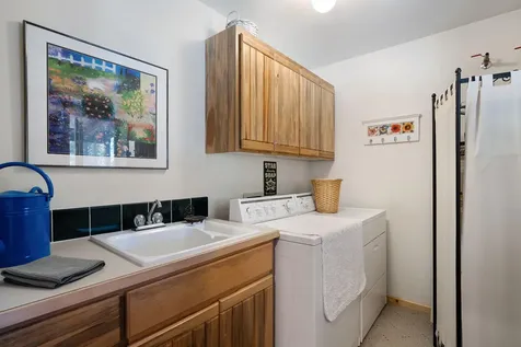 15124 E River Loop Drive E Bend OR 97707
