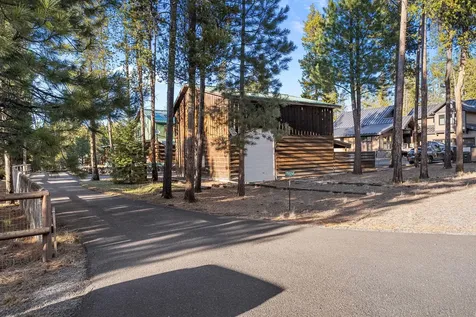 15124 E River Loop Drive E Bend OR 97707