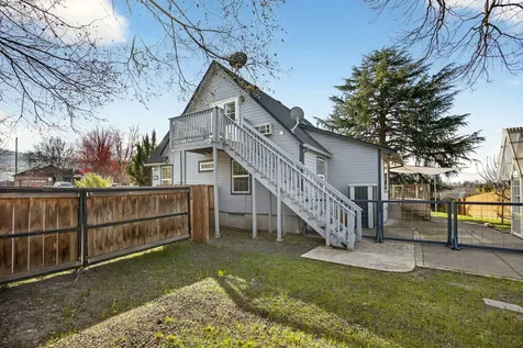 3473 Poppywoods Drive Medford OR 97504