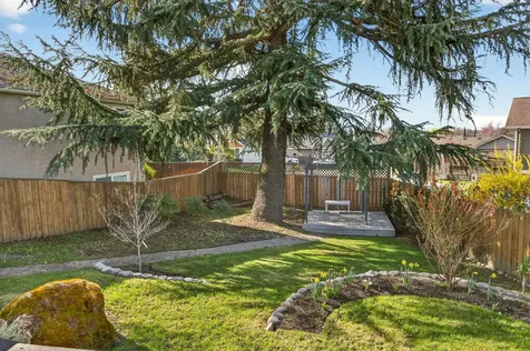 3473 Poppywoods Drive Medford OR 97504