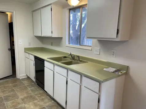 735 Kenyon Street Medford OR 97501