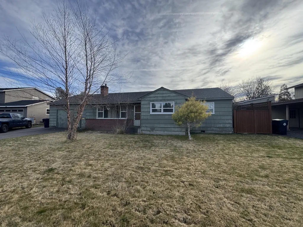 930 NW Canyon Drive Redmond OR 97756