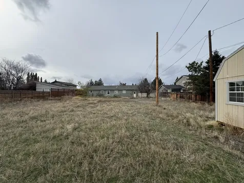 930 NW Canyon Drive Redmond OR 97756