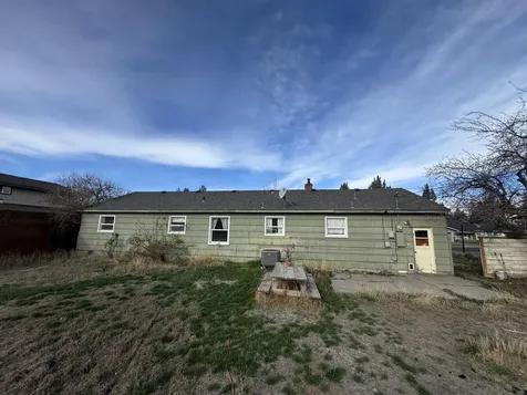 930 NW Canyon Drive Redmond OR 97756