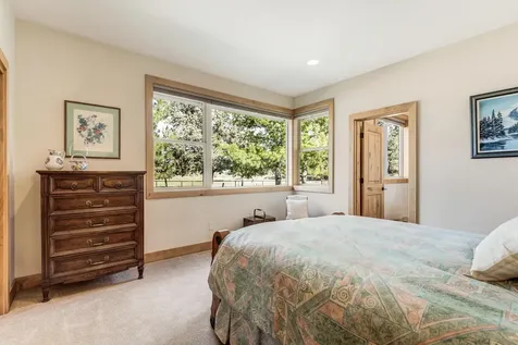 64146 Pioneer Loop Bend OR 97701