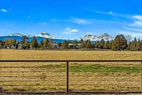 64146 Pioneer Loop Bend OR 97701