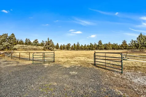 64146 Pioneer Loop Bend OR 97701