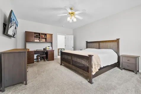 997 SE Shadowood Drive Bend OR 97702