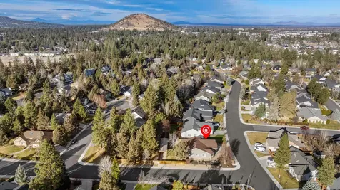 997 SE Shadowood Drive Bend OR 97702