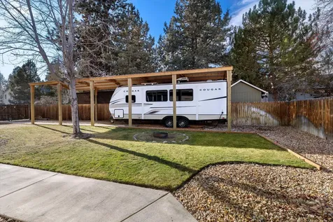 997 SE Shadowood Drive Bend OR 97702
