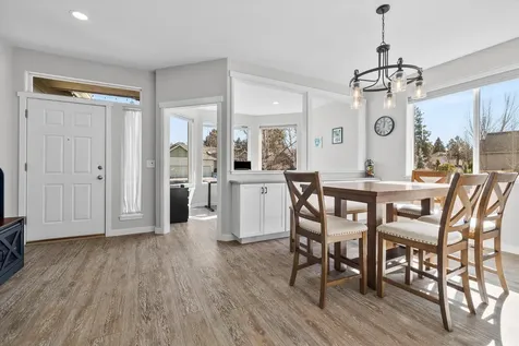 997 SE Shadowood Drive Bend OR 97702