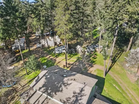 1438 Summit Loop Grants Pass OR 97527