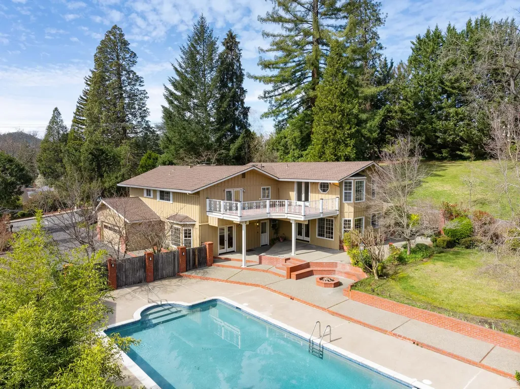 1345 NE 9th Street Grants Pass OR 97526