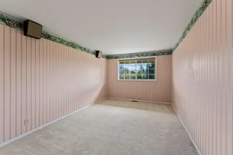 1345 NE 9th Street Grants Pass OR 97526