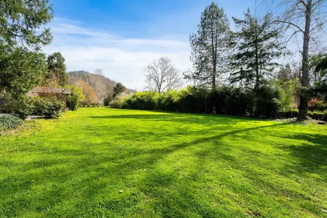 1345 NE 9th Street Grants Pass OR 97526