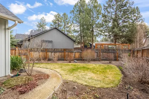61324 Sparrow Court Bend OR 97702
