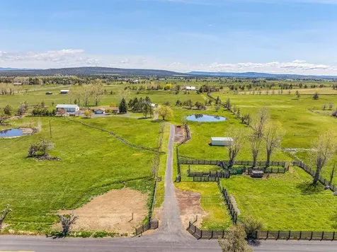 4088 SW Minson Road Powell Butte OR 97753