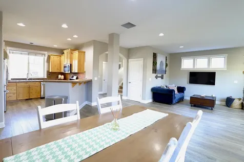 2773 NW Greenwood Avenue Redmond OR 97756