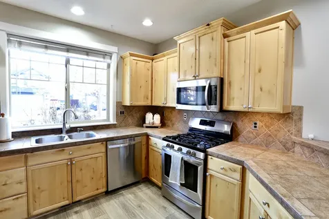 2773 NW Greenwood Avenue Redmond OR 97756